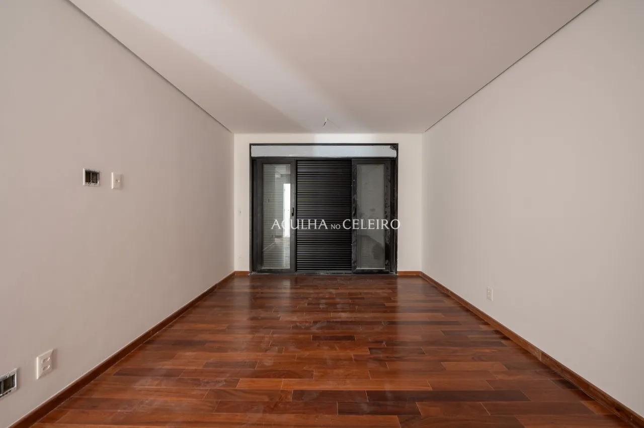 Apartamento com varanda integrada no Jardim América – 18915