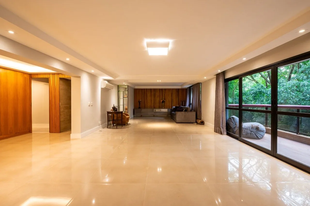 Prédio com lazer de clube a poucos passos dos melhores clubes da cidade. – 19035