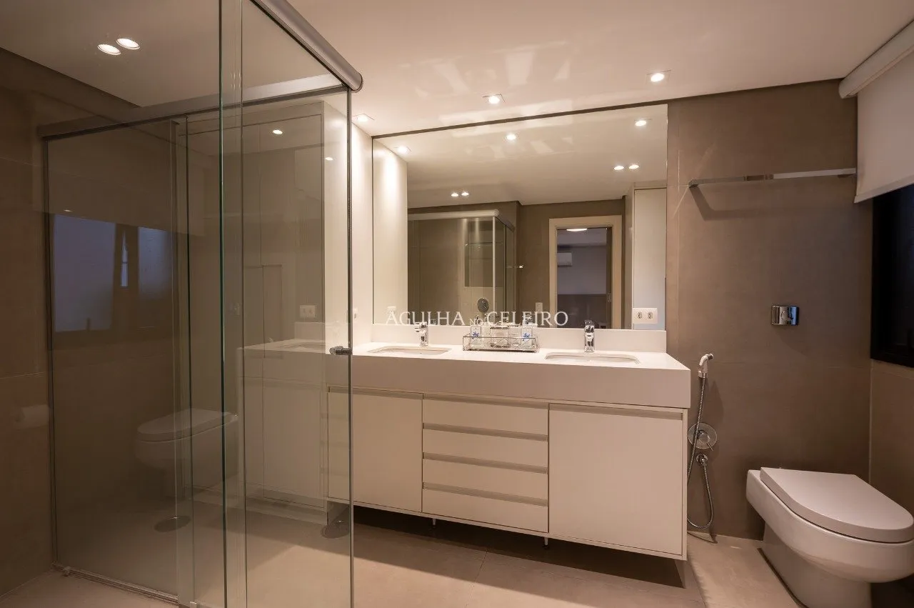 Prédio com lazer de clube a poucos passos dos melhores clubes da cidade. – 19035