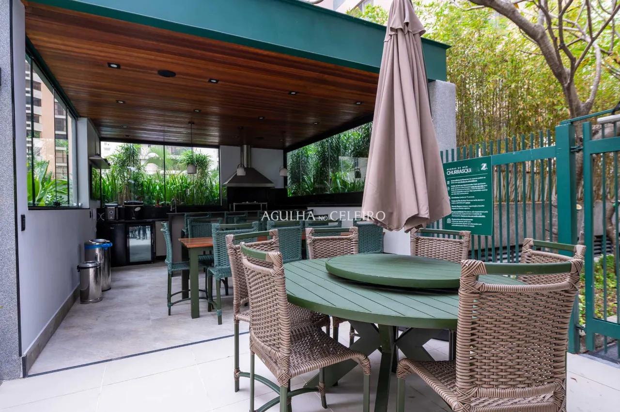 Apartamento reformado à venda em Moema – 19170