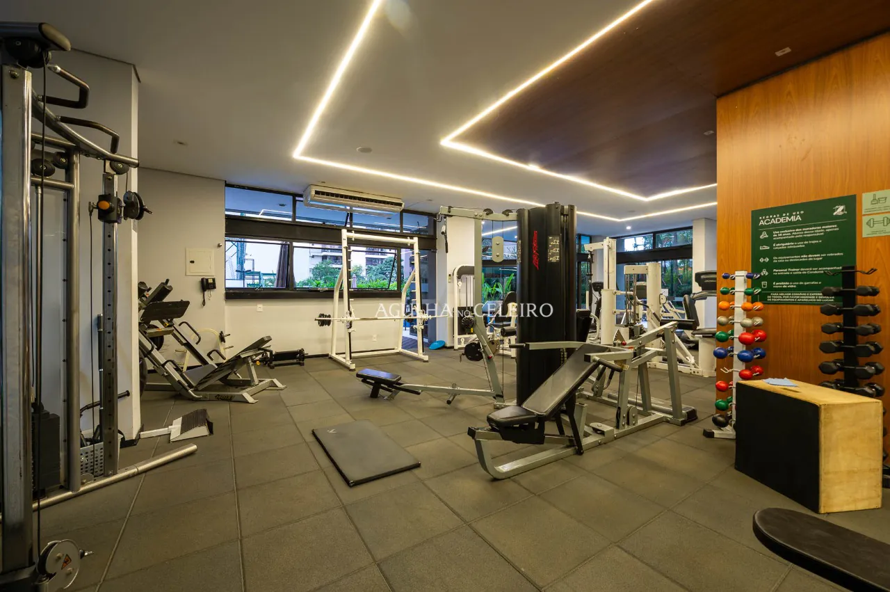 Apartamento reformado à venda em Moema – 19170