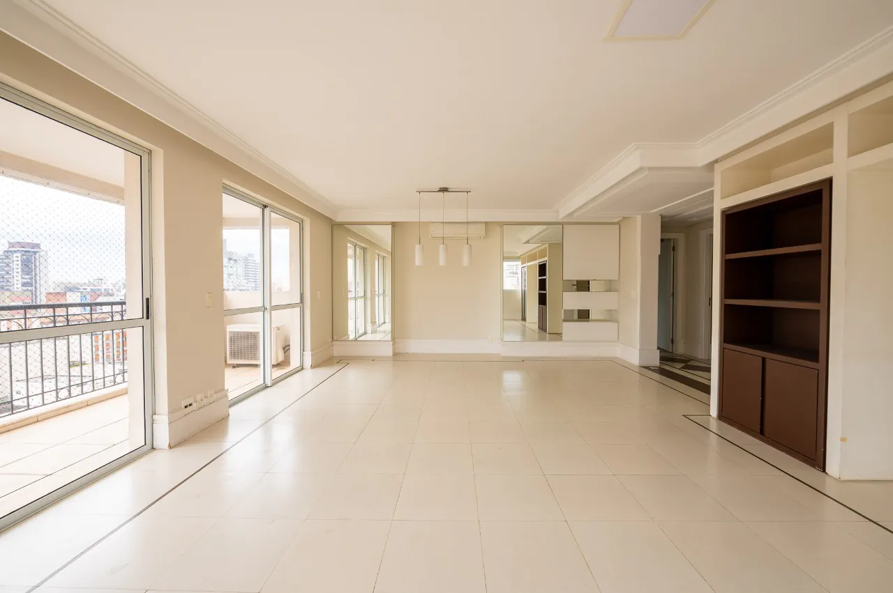 Apartamento espaçoso e com muita luz natural à venda no Paraíso – 19427