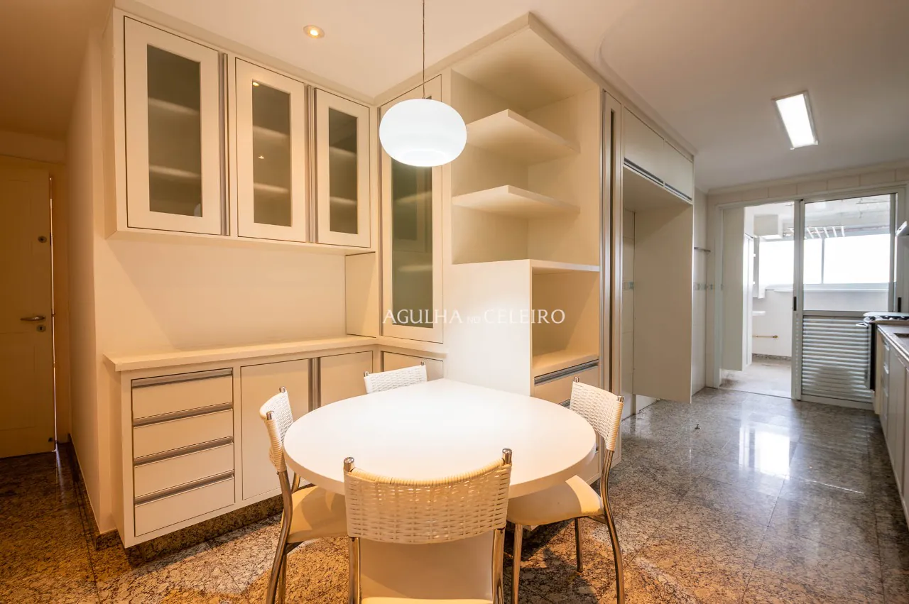 Apartamento espaçoso e com muita luz natural à venda no Paraíso – 19427