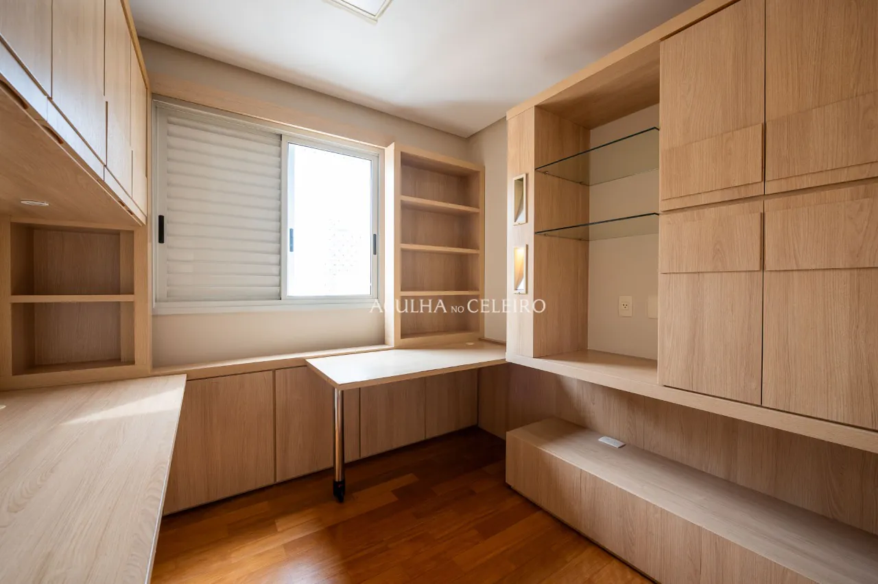 Apartamento espaçoso e com muita luz natural à venda no Paraíso – 19427