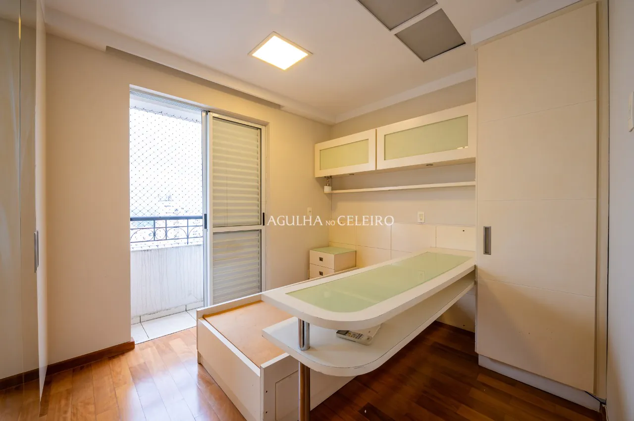 Apartamento espaçoso e com muita luz natural à venda no Paraíso – 19427