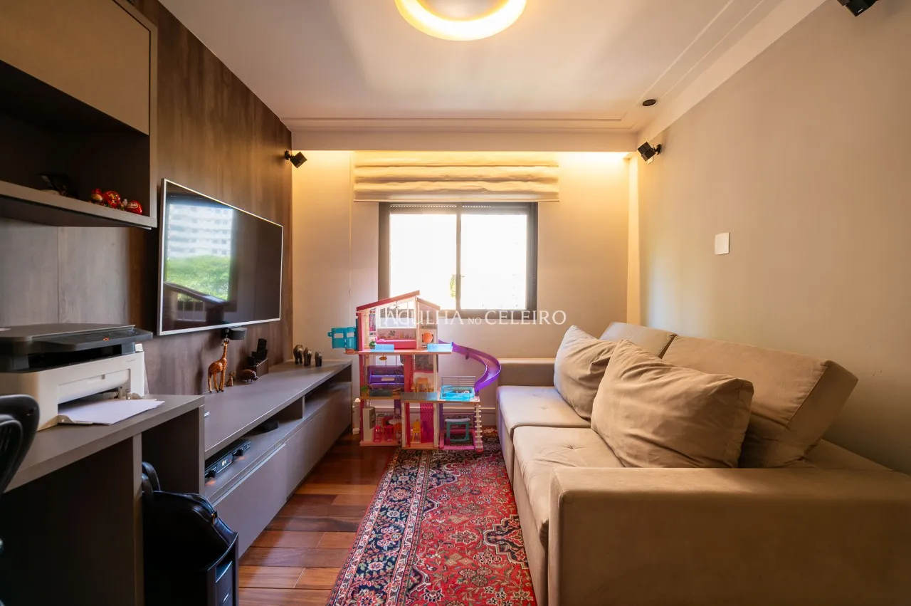 Apartamento maravilhoso em rua tranquila e arborizada no Itaim Bibi. – 19497