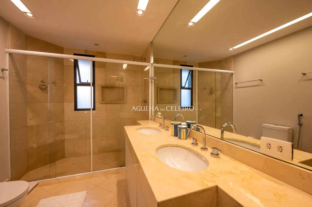 Apartamento maravilhoso em rua tranquila e arborizada no Itaim Bibi. – 19497