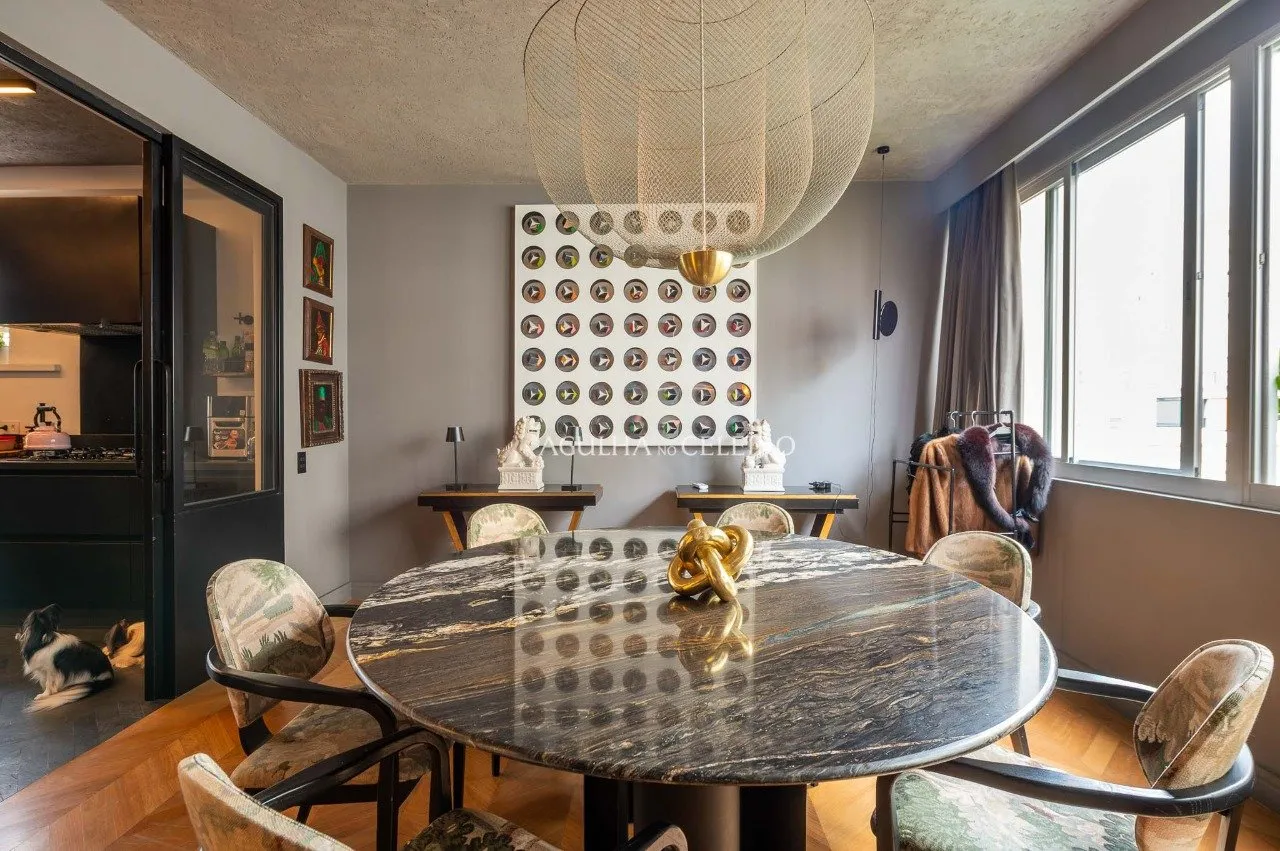 Apartamneto com reforma impecável na parte plana do Jardim América – 19590