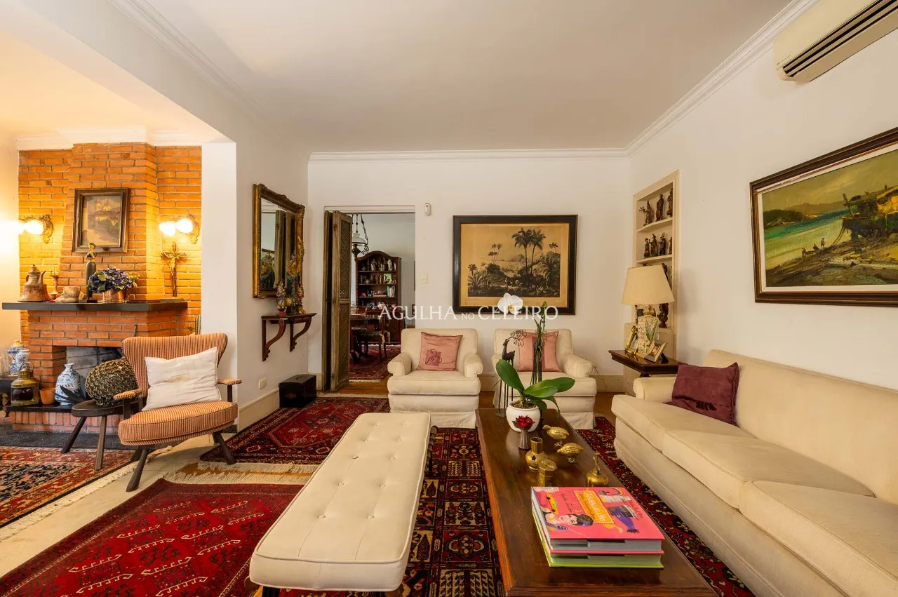 Casa exclusiva à venda no Jardim Europa – 19623