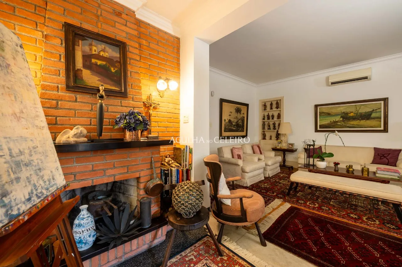 Casa exclusiva à venda no Jardim Europa – 19623