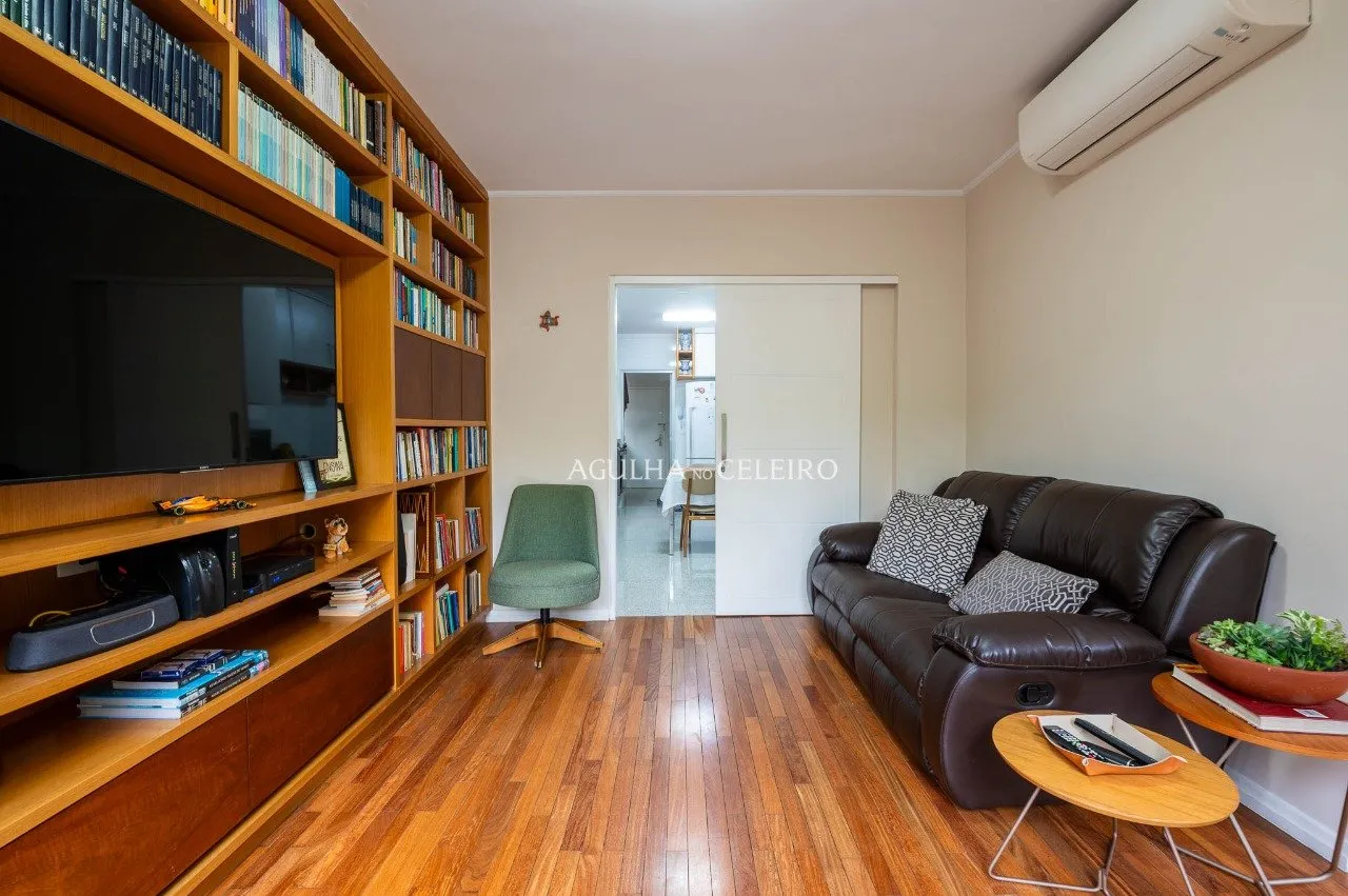 Apartamento com ar de casa à venda no melhor do Jardim América – 19742