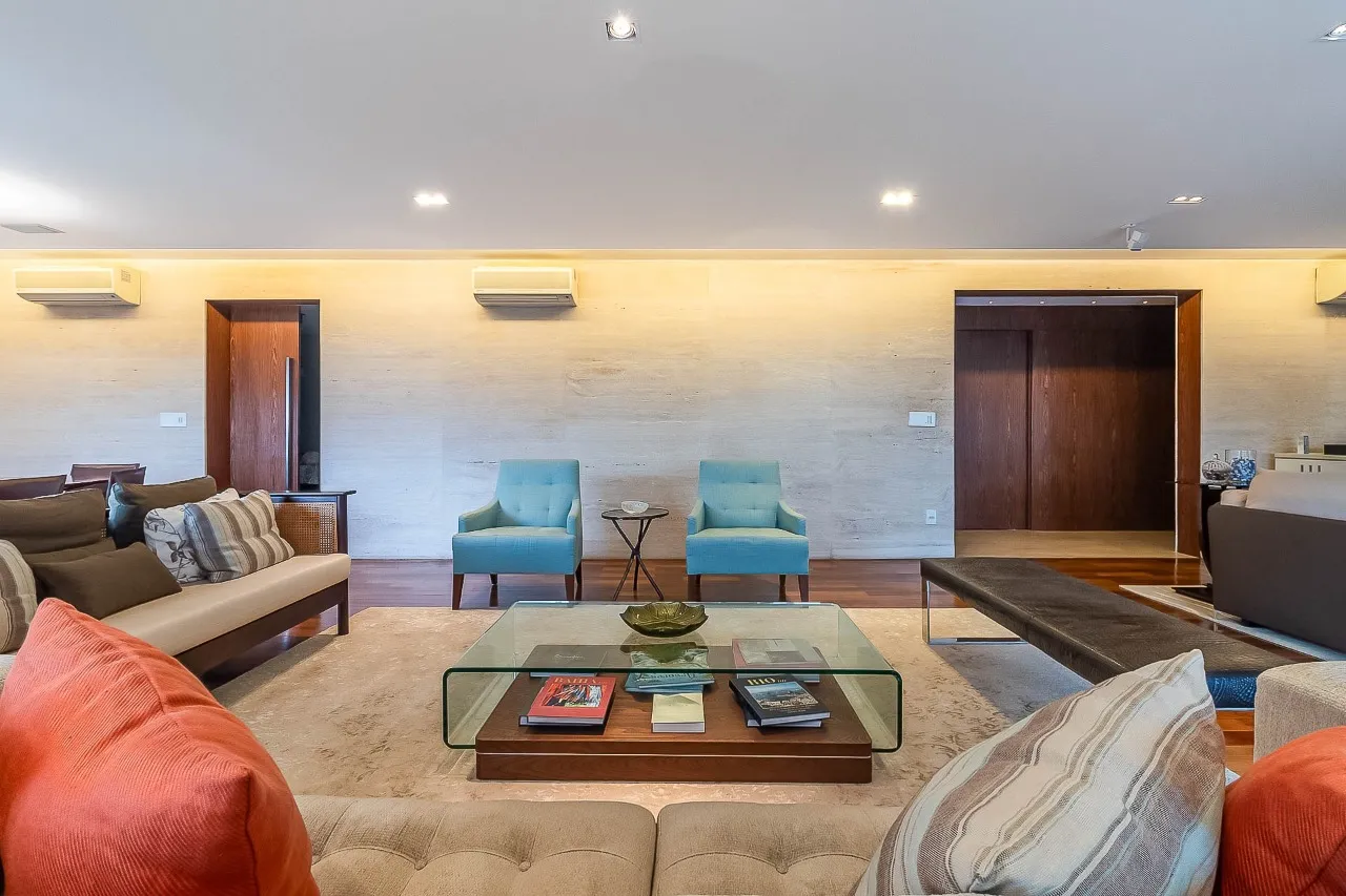 Apartamento com excelentes acabamentos e varanda com uma vista maravilhosa, no Alto de Pinheiros. – 19751