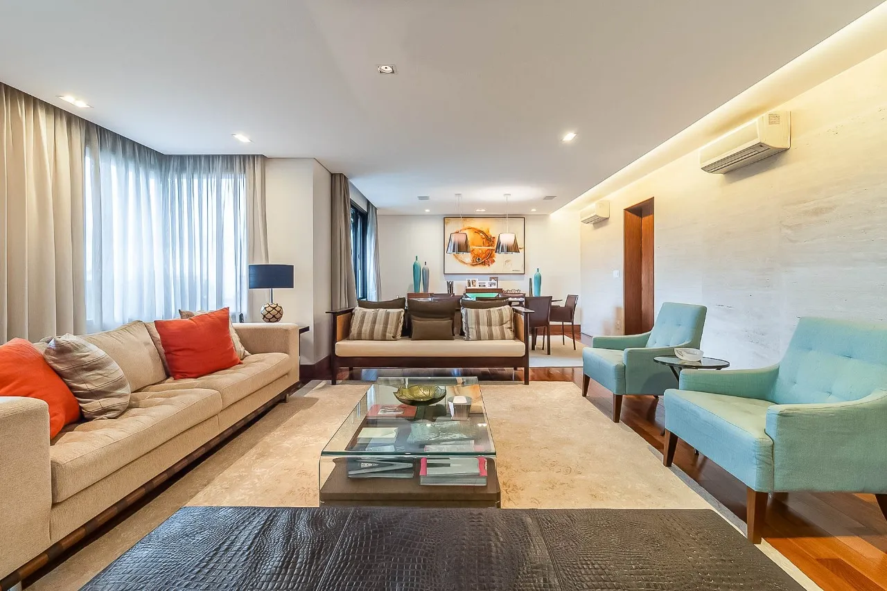 Apartamento com excelentes acabamentos e varanda com uma vista maravilhosa, no Alto de Pinheiros. – 19751