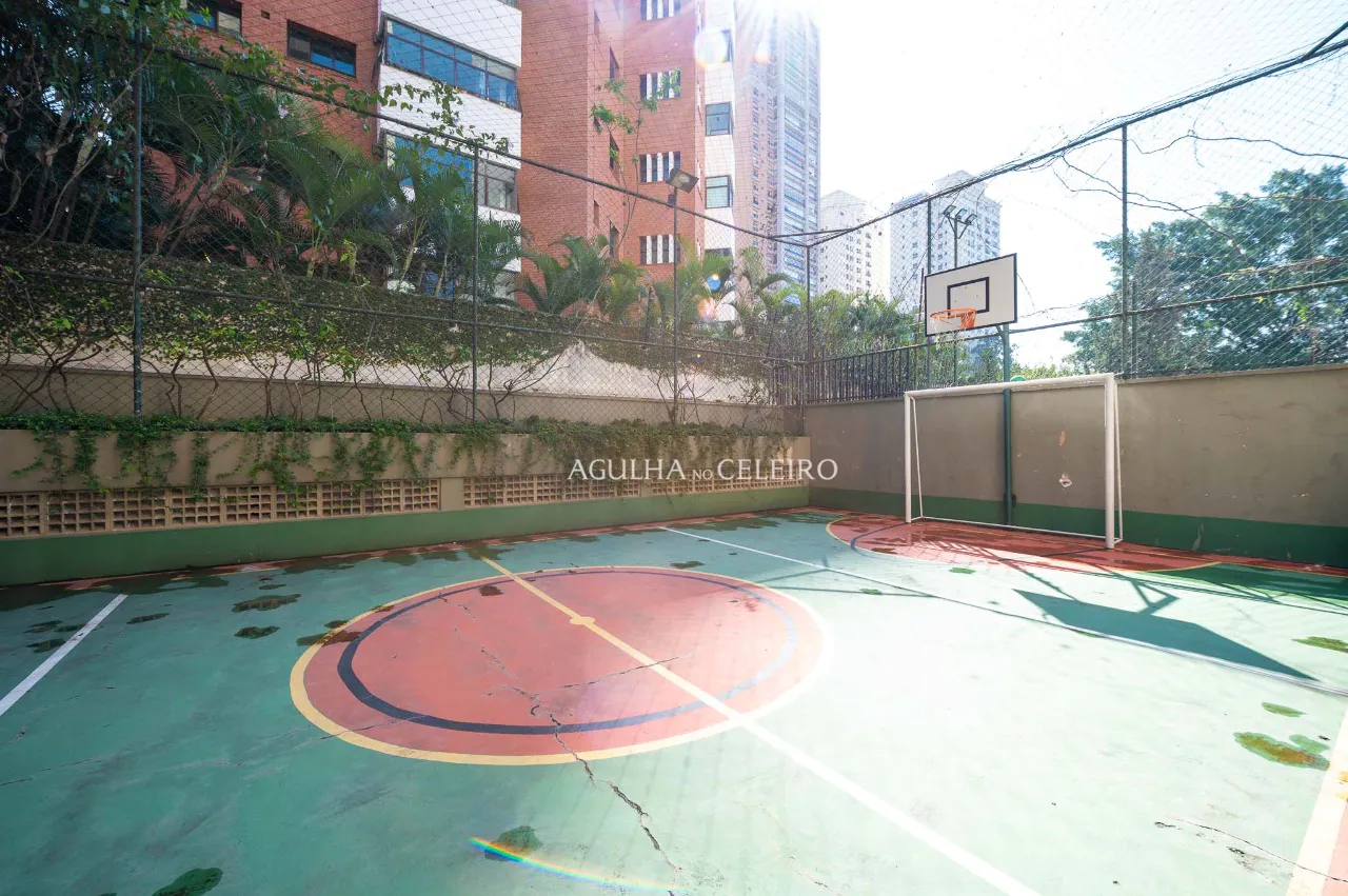 Apartamento impecável à venda em Moema Pássaros. – 19818