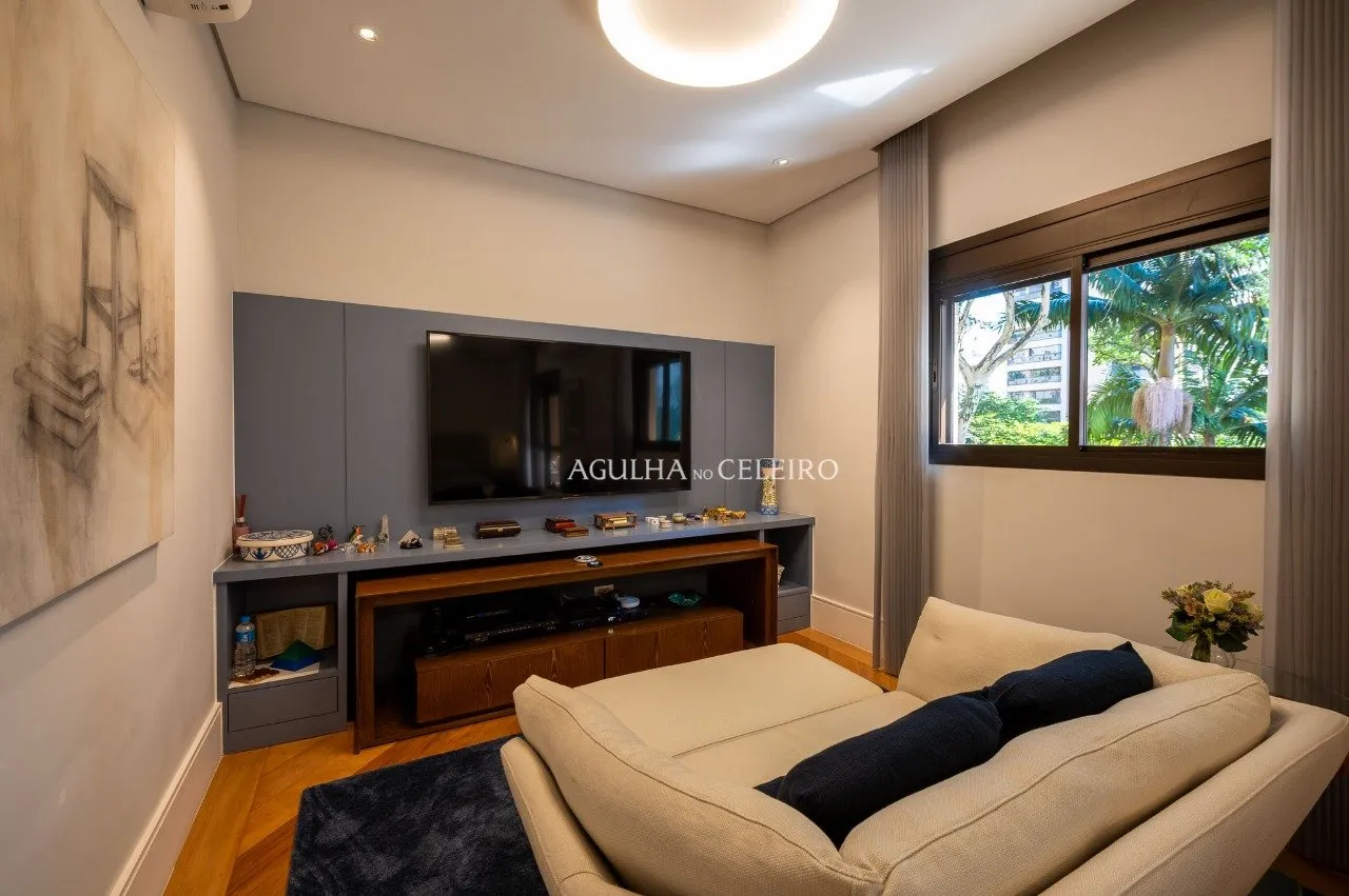 Apartamento impecável à venda em Moema Pássaros. – 19818