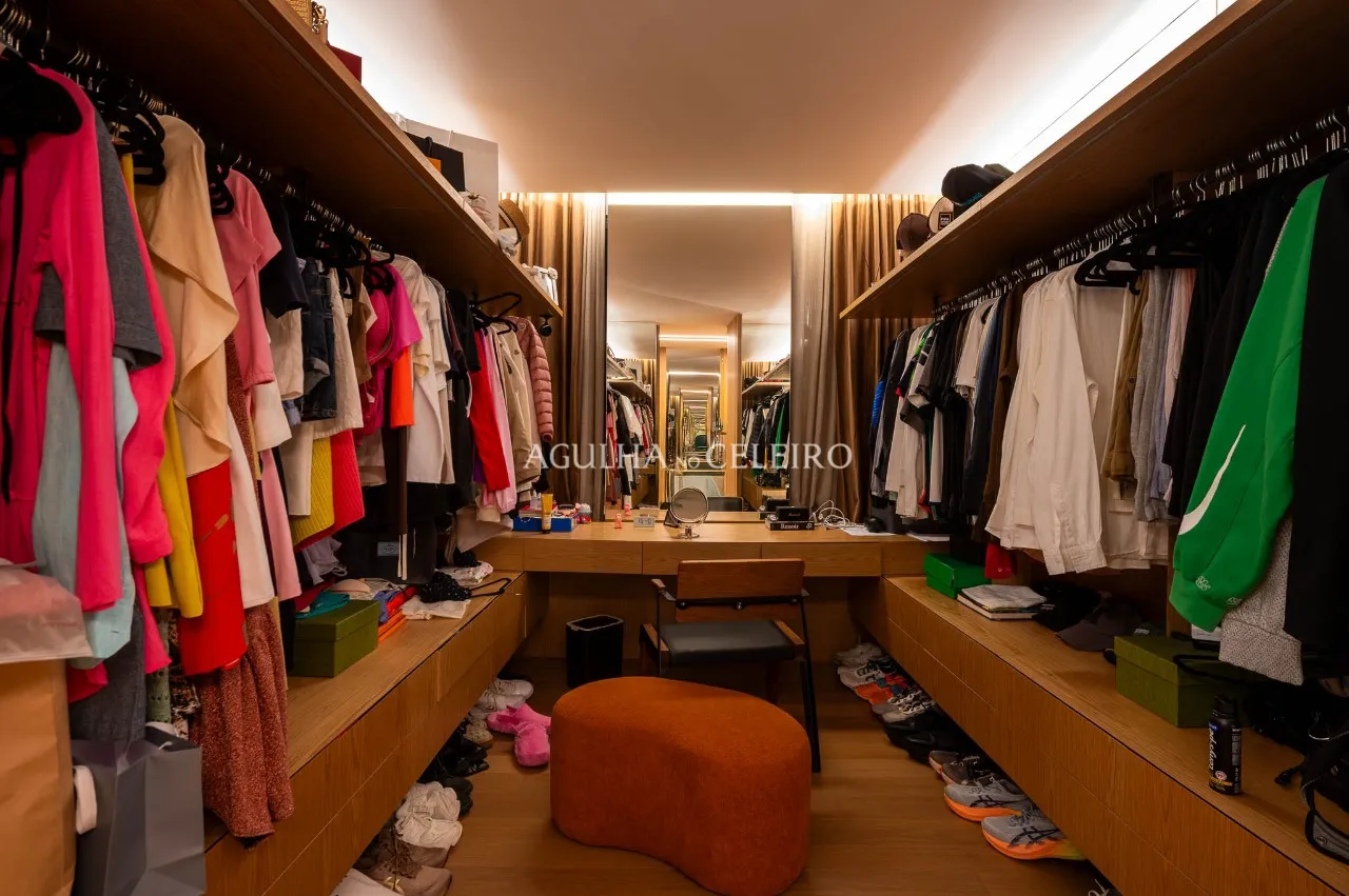 Apartamento com reforma sofisticada em prédio cobiçado no Jardim América. – 19829