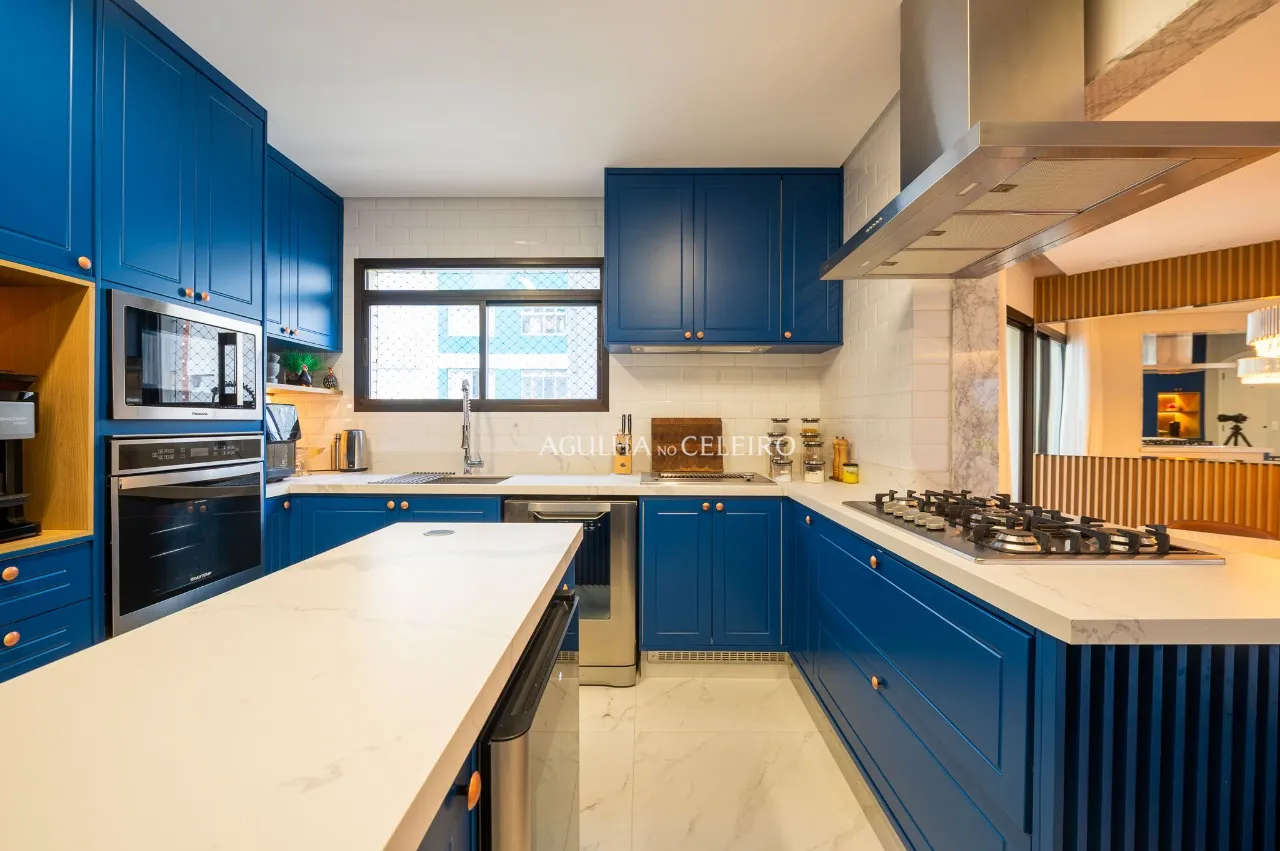 Apartamento reformado à venda em Moema Pássaros. – 19843