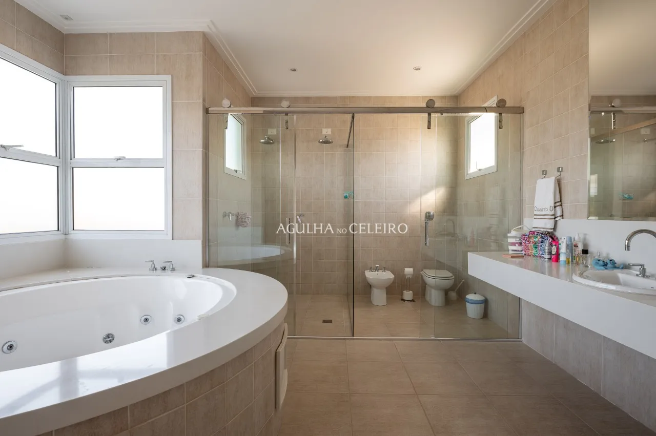 Residência estilo colonial na Terras de São José II – 19845