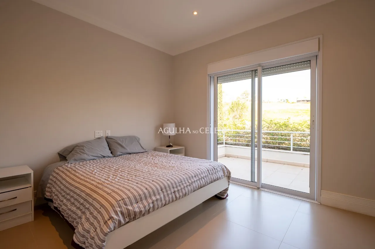 Residência estilo colonial na Terras de São José II – 19845