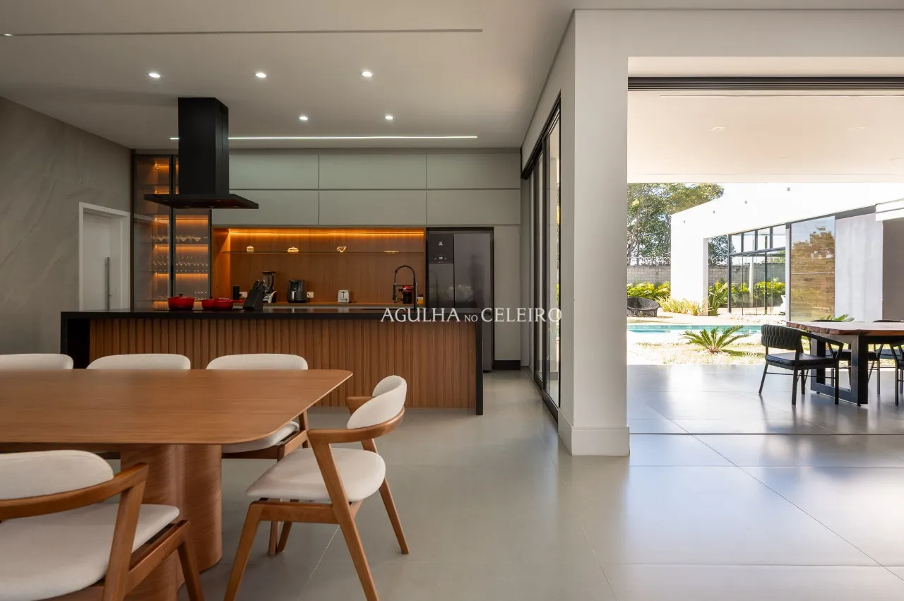 Casa deslumbrante em Terras de São José II – Venda Mobiliada – 19860