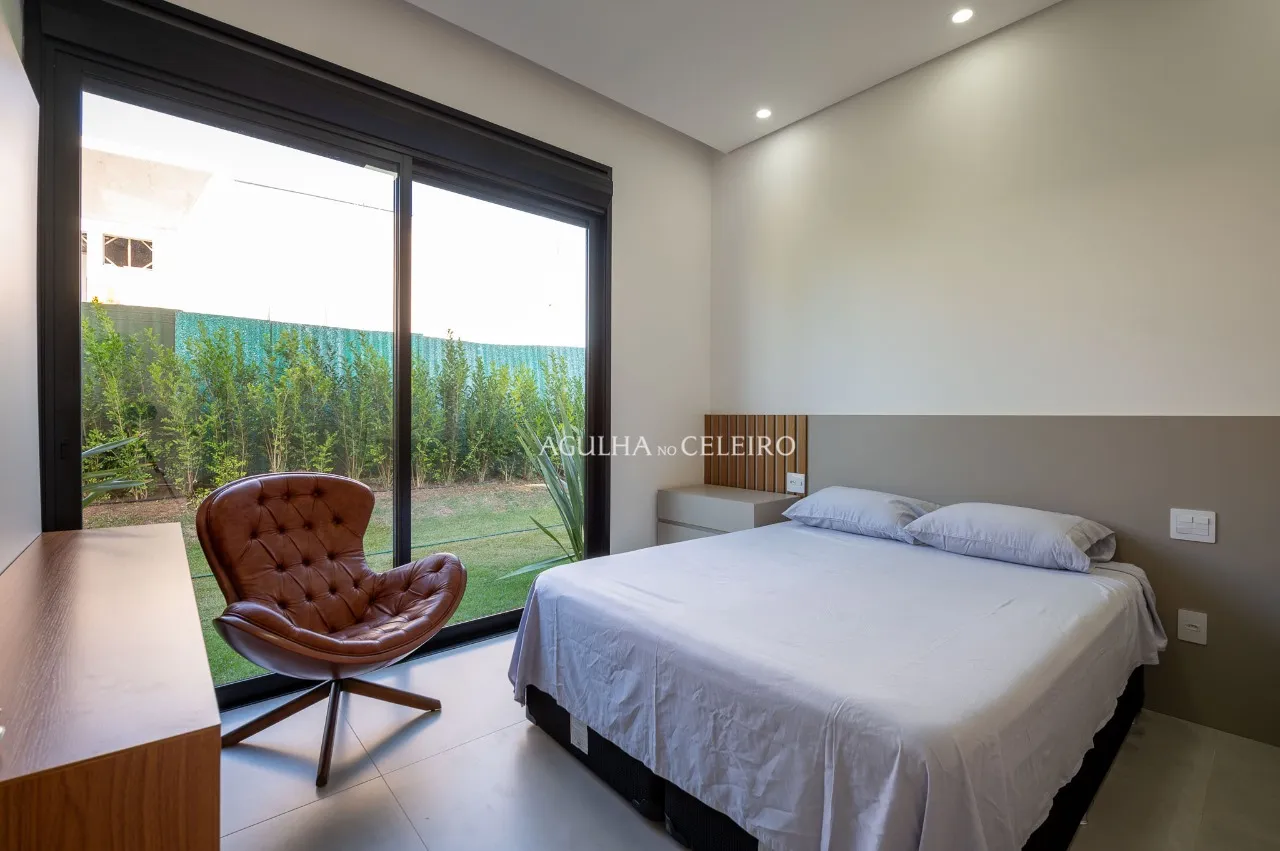 Casa deslumbrante em Terras de São José II – Venda Mobiliada – 19860