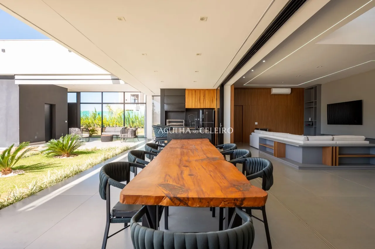 Casa deslumbrante em Terras de São José II – Venda Mobiliada – 19860