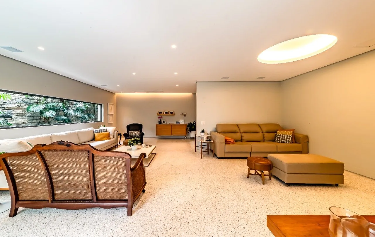 Casa térrea com charme natural e cheia de astral em localização especial no Alto de Pinheiros. – 19918