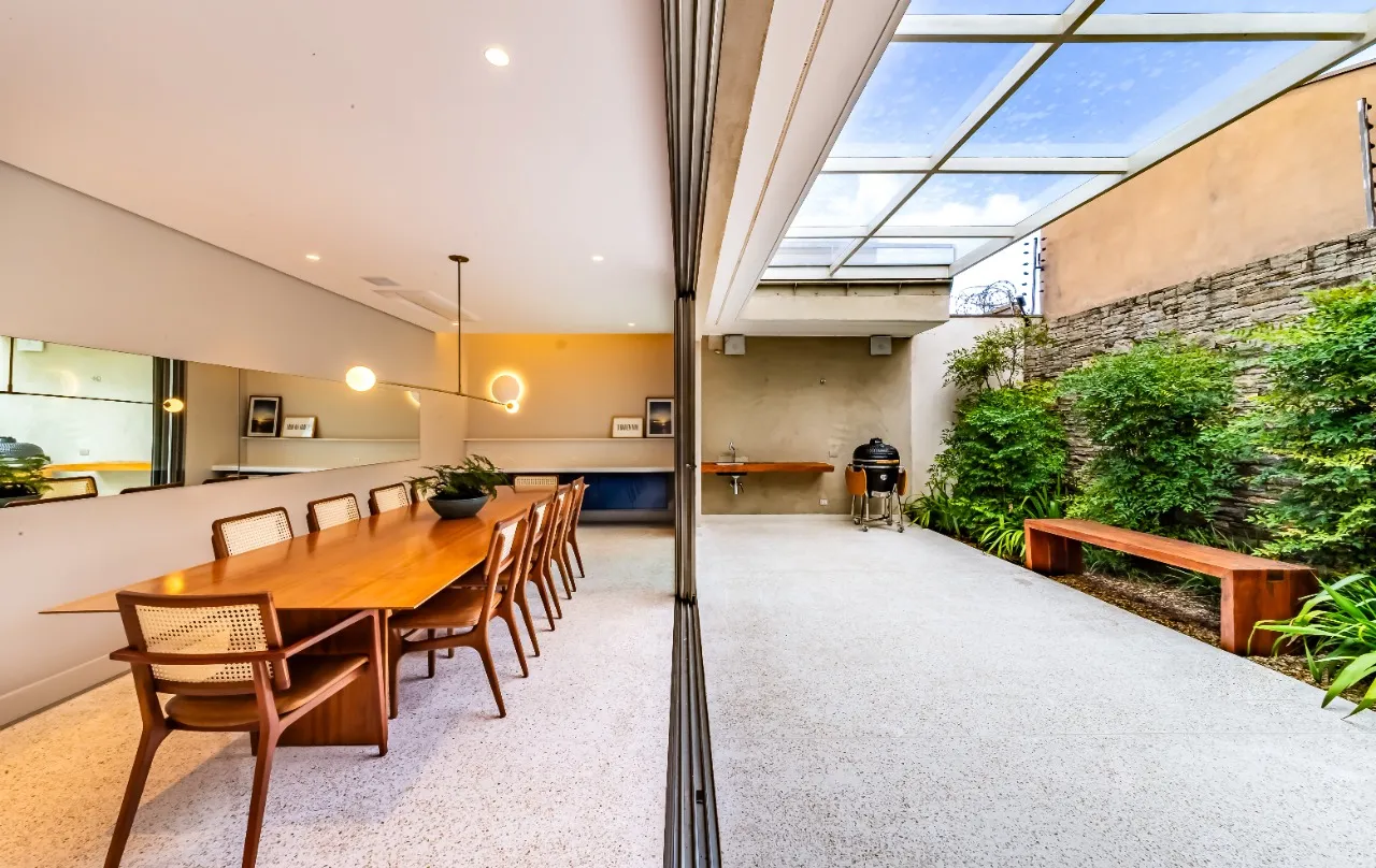 Casa térrea com charme natural e cheia de astral em localização especial no Alto de Pinheiros. – 19918