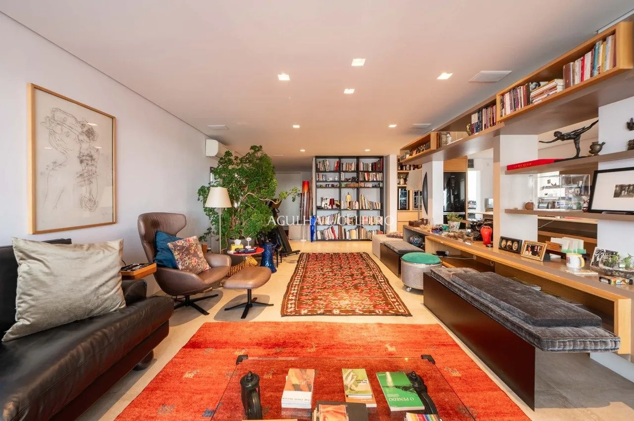 Apartamento com reforma perfeita à venda no Jardim América. – AP7081