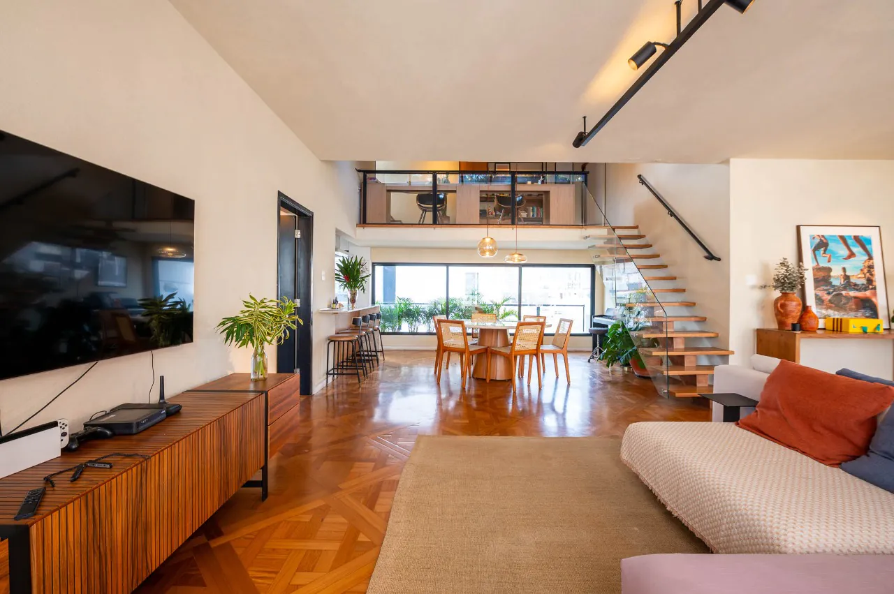 Cobertura com reforma sofisticada à venda em Pinheiros – CO0299