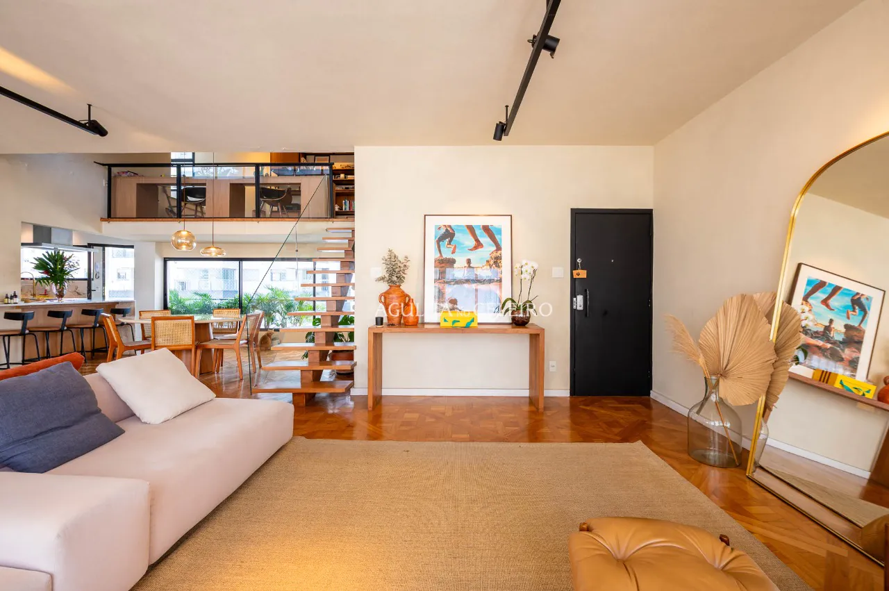 Cobertura com reforma sofisticada à venda em Pinheiros – CO0299