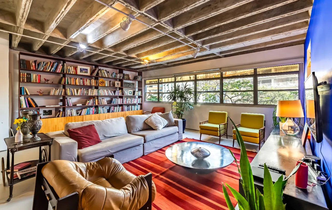 apartamento-assinado-por-nitsche-arquitetos-com-concreto-aparente-e-vista-verde-no-itaim-bibi-20072-5