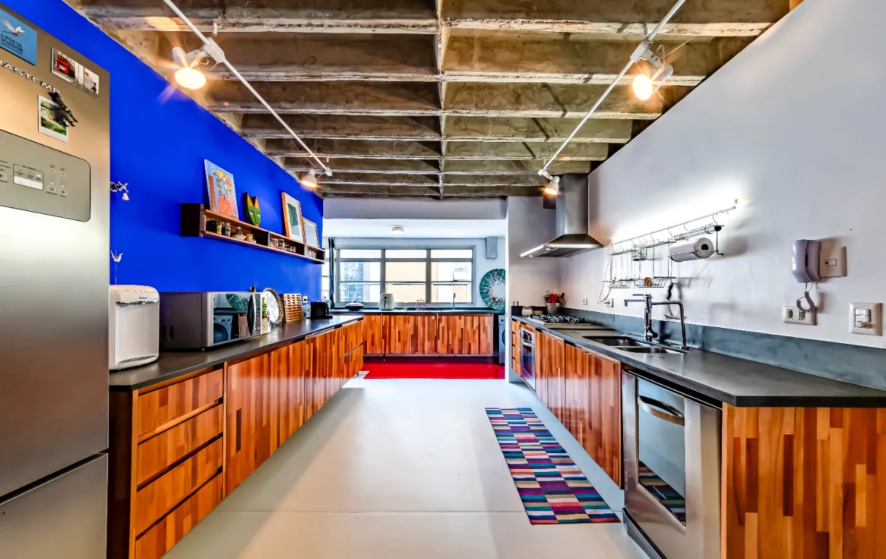 apartamento-assinado-por-nitsche-arquitetos-com-concreto-aparente-e-vista-verde-no-itaim-bibi-20072-9