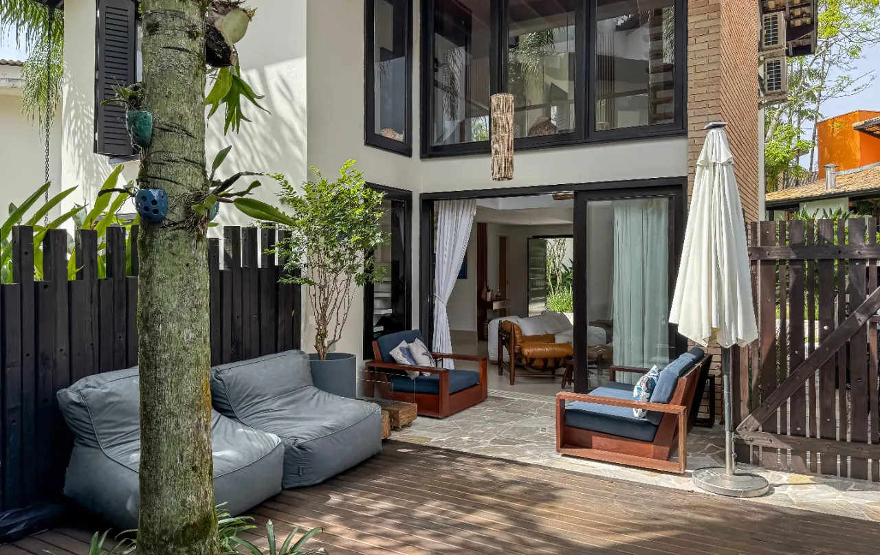 casa-mobiliada-com-reforma-descolada-ambientes-integrados-e-area-externa-excelente-em-juquehy-19952-1