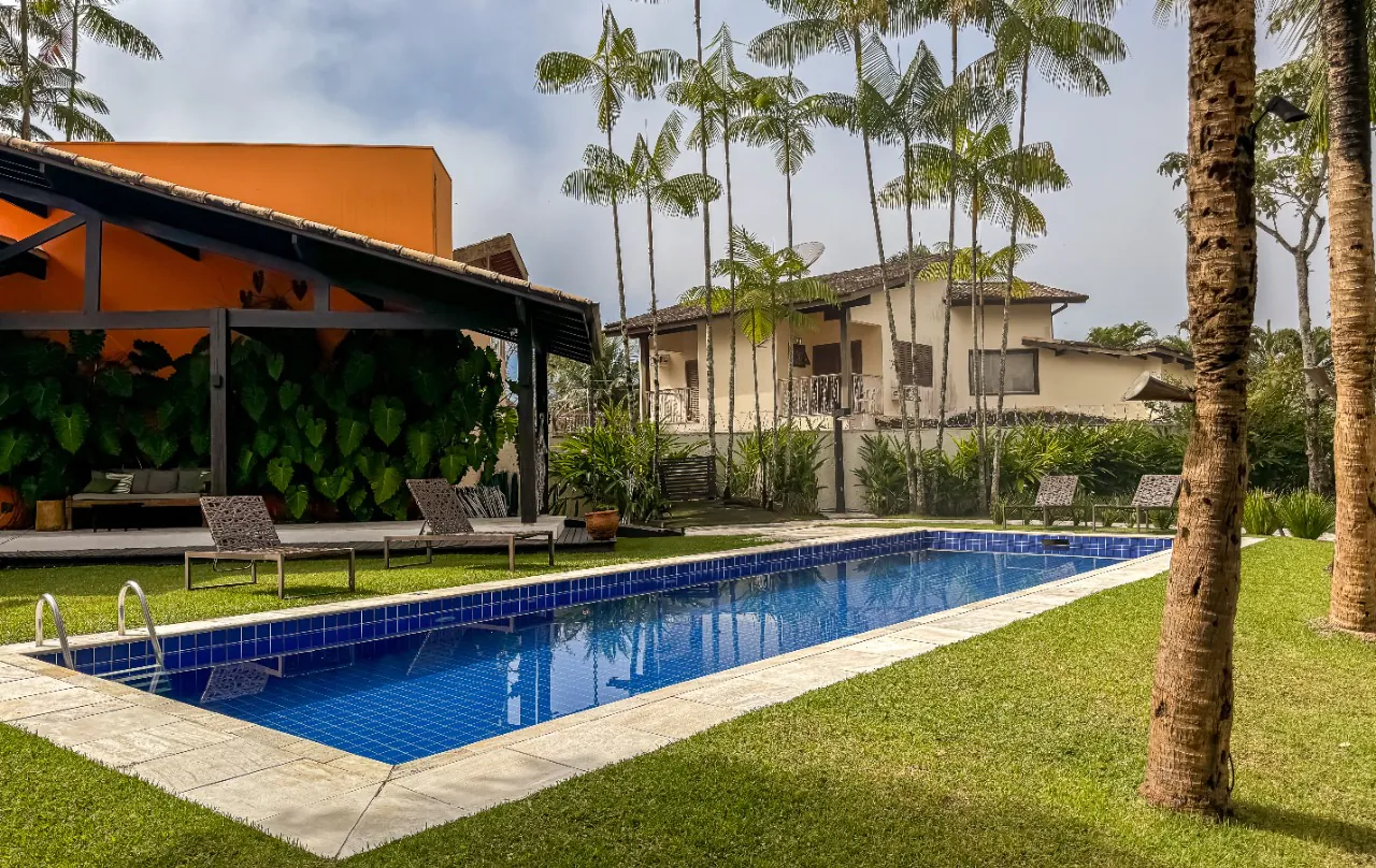 casa-mobiliada-com-reforma-descolada-ambientes-integrados-e-area-externa-excelente-em-juquehy-19952-2