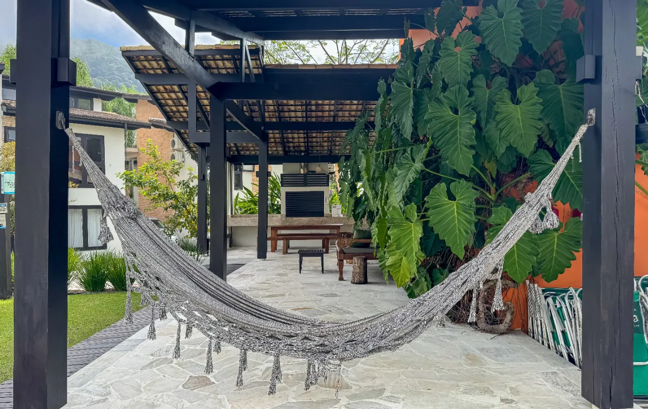 casa-mobiliada-com-reforma-descolada-ambientes-integrados-e-area-externa-excelente-em-juquehy-19952-3