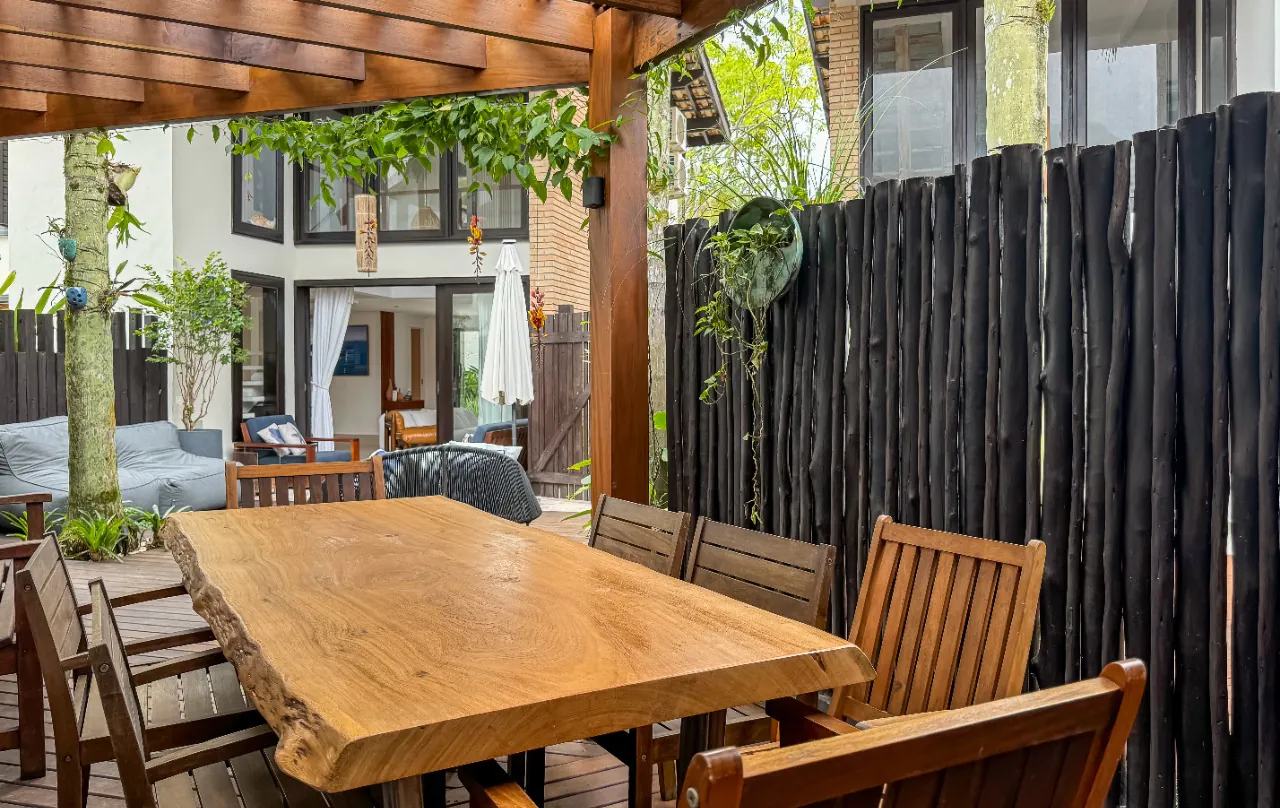 casa-mobiliada-com-reforma-descolada-ambientes-integrados-e-area-externa-excelente-em-juquehy-19952-5