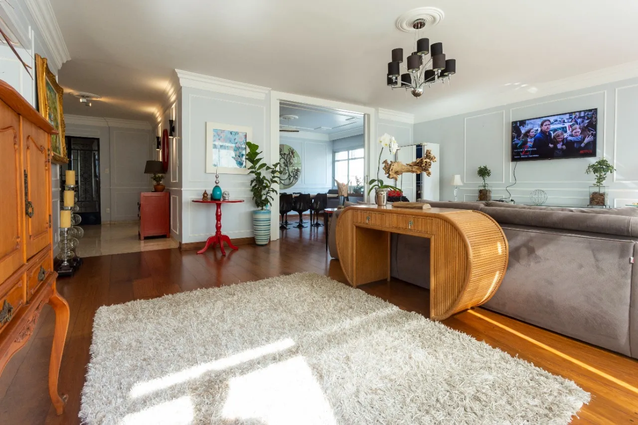 Apartamento com reforma completa à venda no Jardim América – 10053