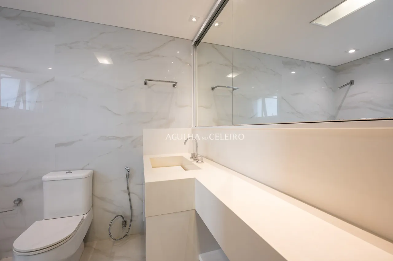 Apartamento reformado com ótima planta à venda no Paraíso. – 19655