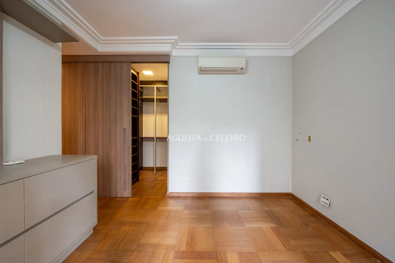 Apartamento reformado com ótima planta à venda no Paraíso. – 19655