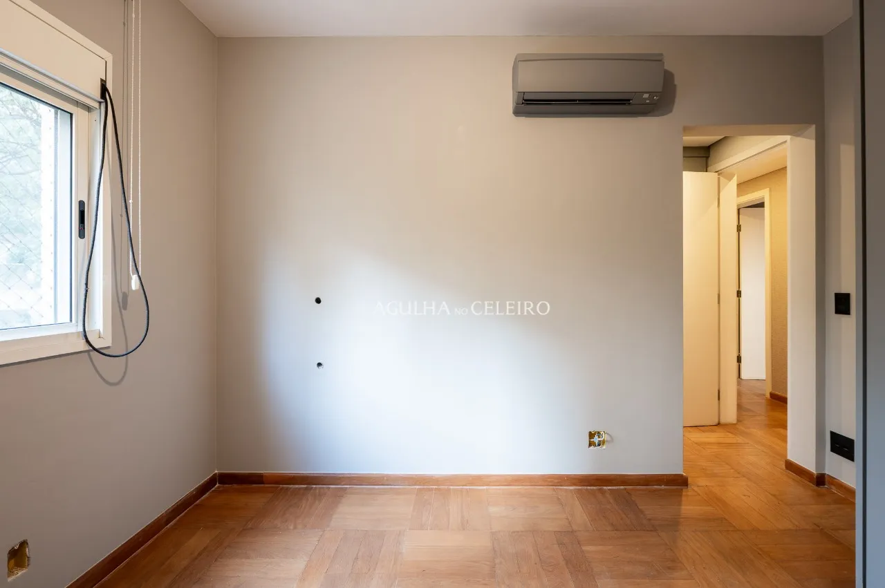 Apartamento reformado com ótima planta à venda no Paraíso. – 19655