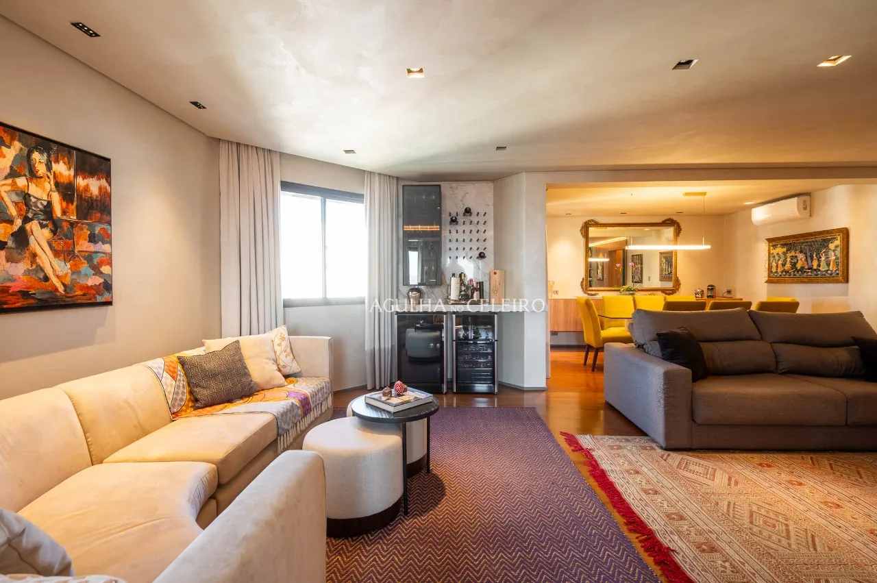 Apartamento reformado á venda em Perdizes. – 19850