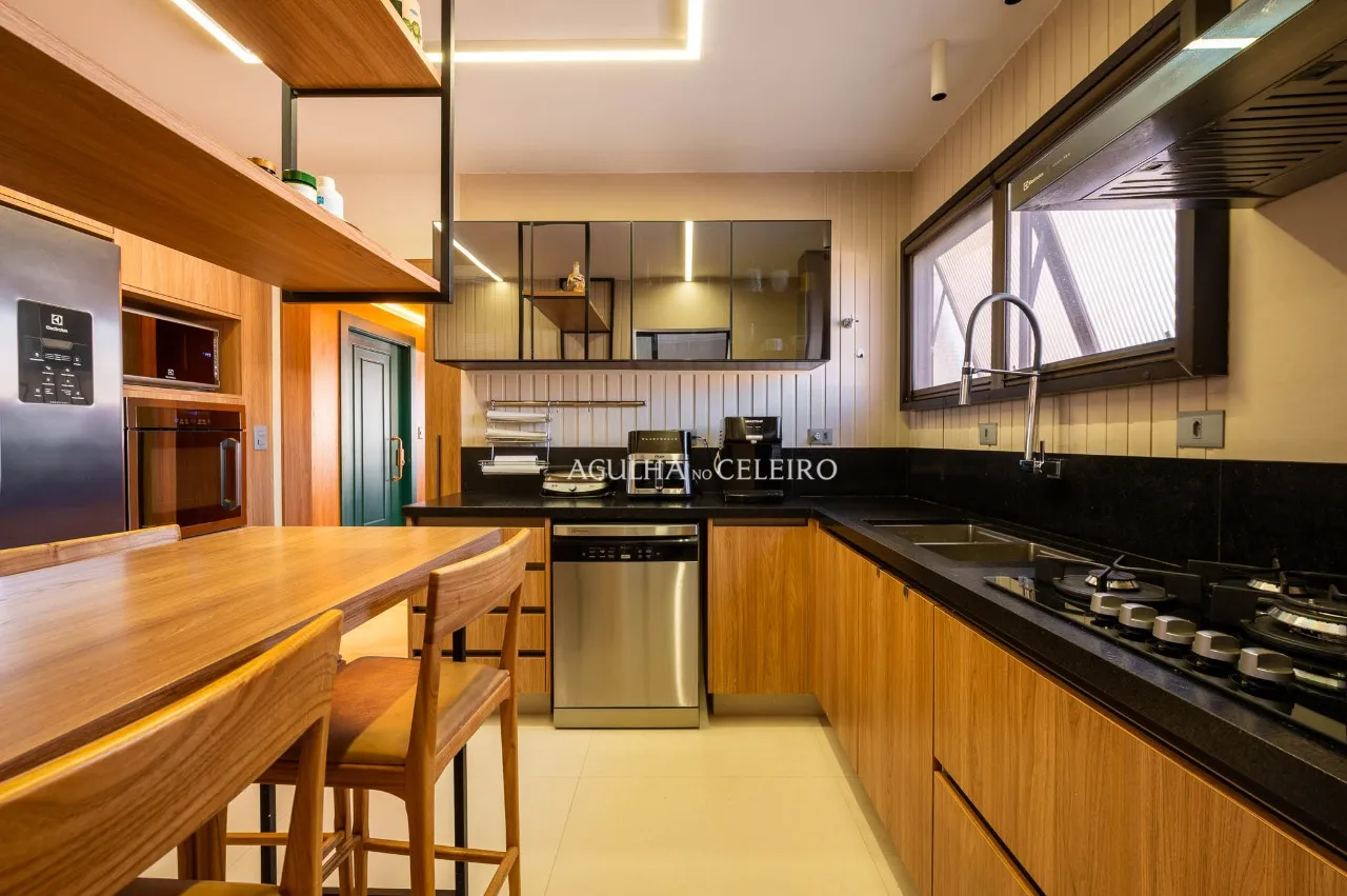 Apartamento reformado á venda em Perdizes. – 19850