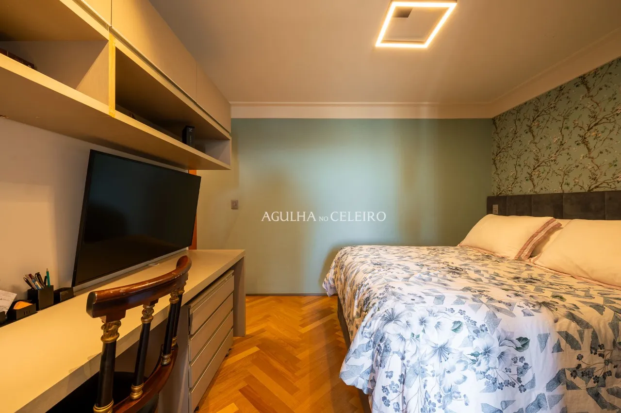 Apartamento reformado á venda em Perdizes. – 19850