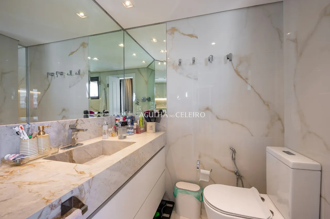 Apartamento reformado á venda em Perdizes. – 19850