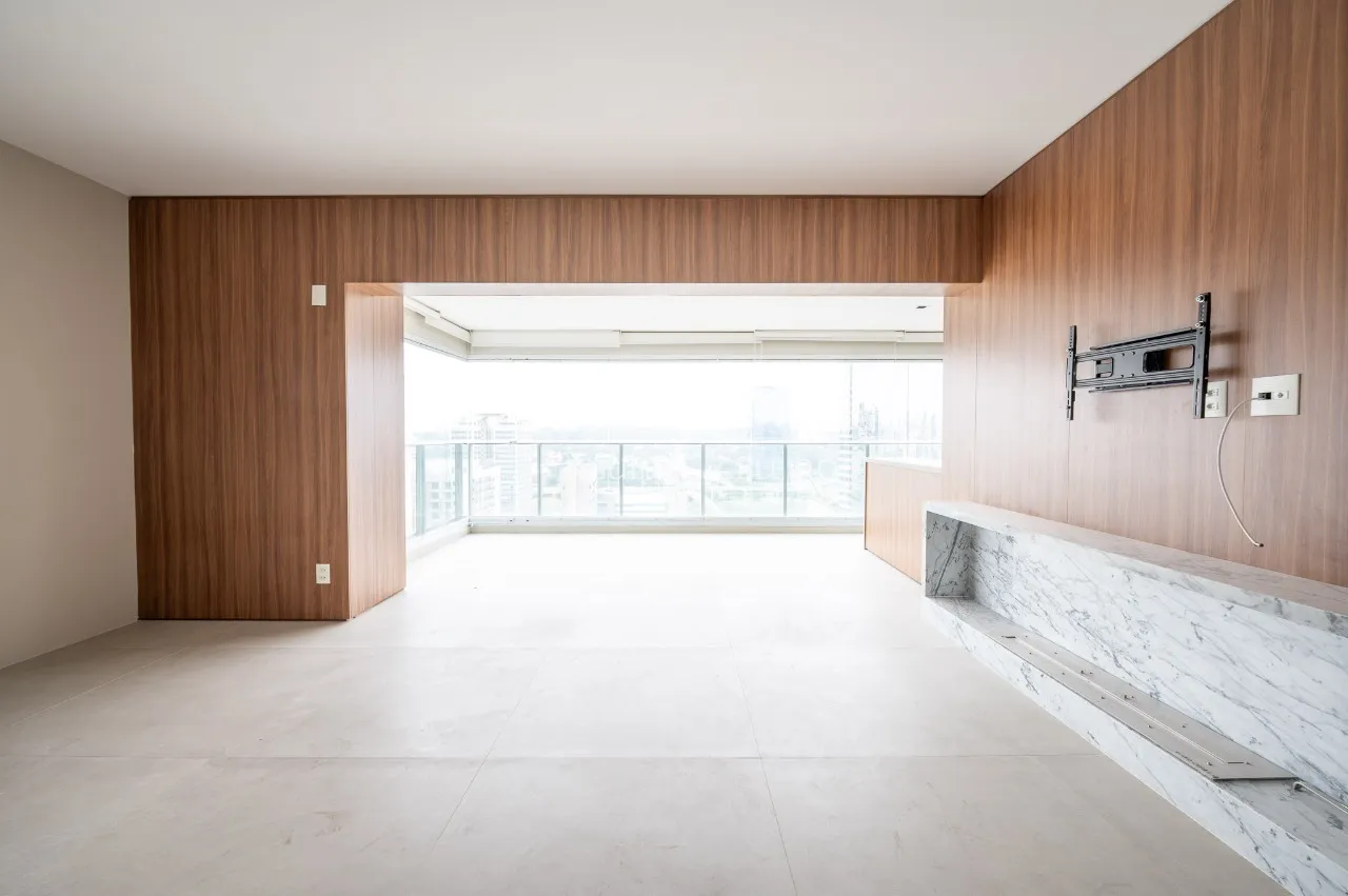 Apartamento reformado em um dos condomínios-clube mais desejados da região – 19897