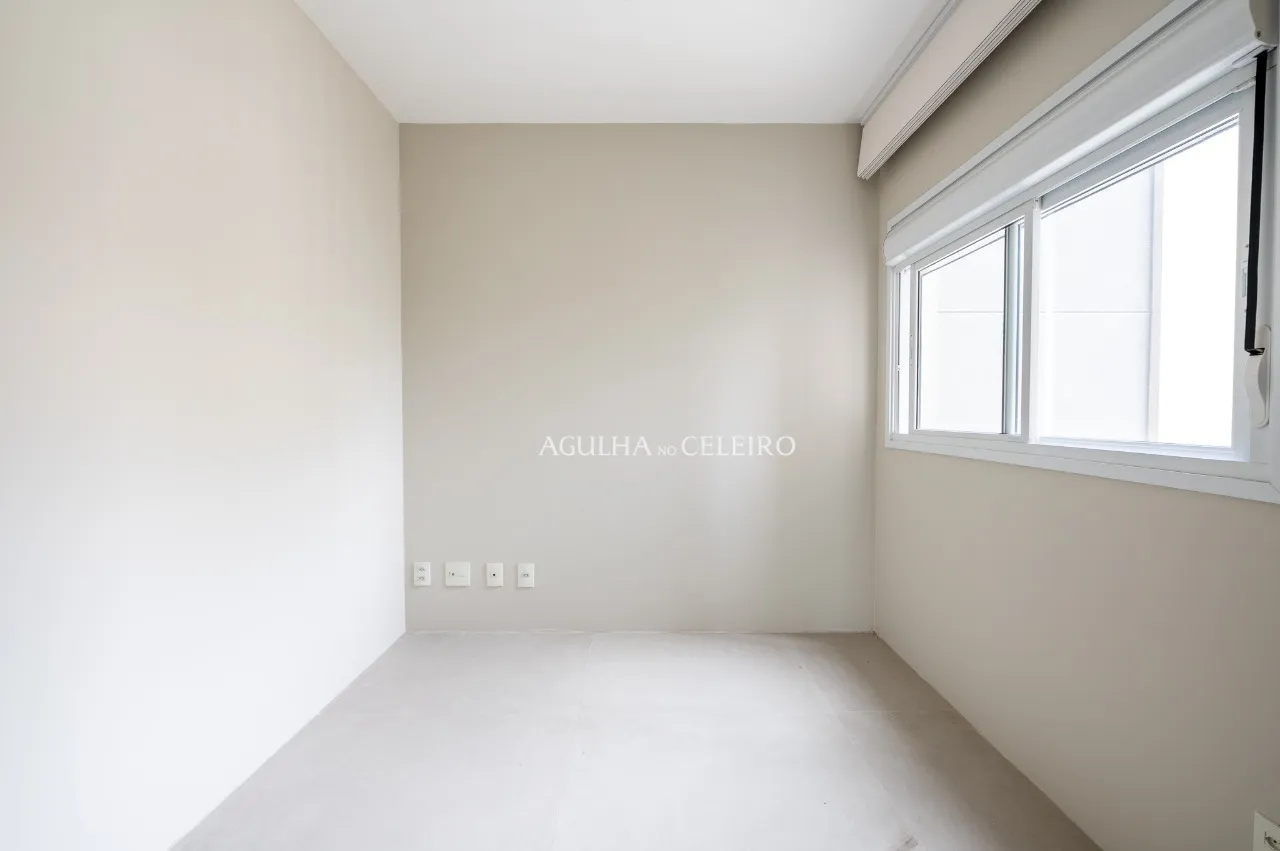 Apartamento reformado em um dos condomínios-clube mais desejados da região – 19897