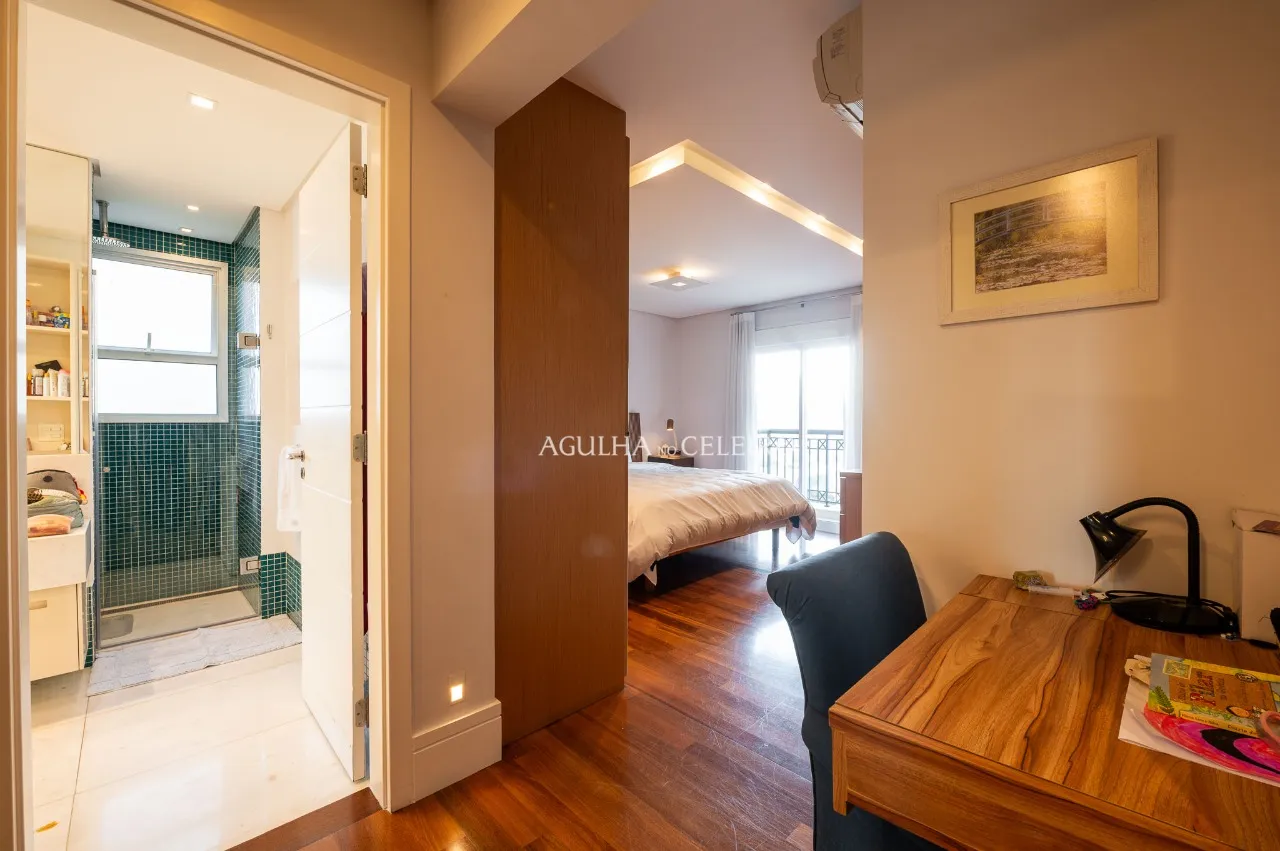 Apartamento com planta generosa na melhor rua à venda no Campo Belo. – 19941