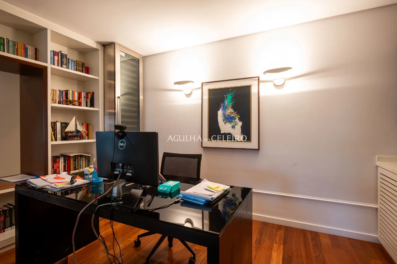 Apartamento com planta generosa na melhor rua à venda no Campo Belo. – 19941