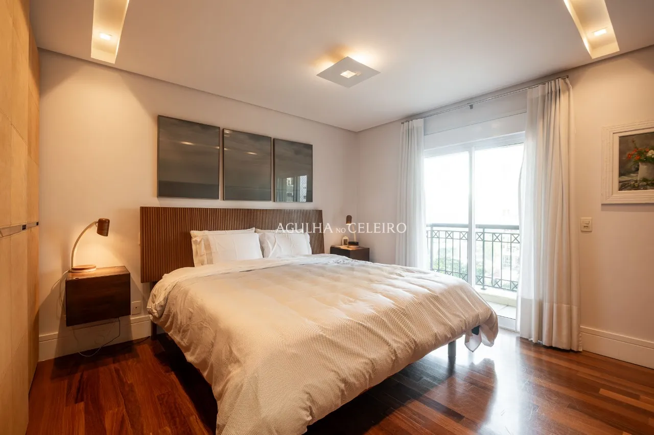 Apartamento com planta generosa na melhor rua à venda no Campo Belo. – 19941